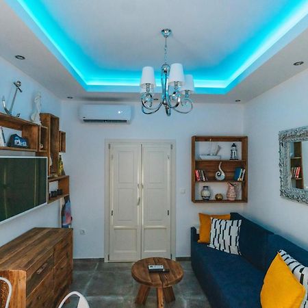 Apartamento Lux House With Outdoor Jacuzzi And Sea View In Santorini Emporio  Exterior foto
